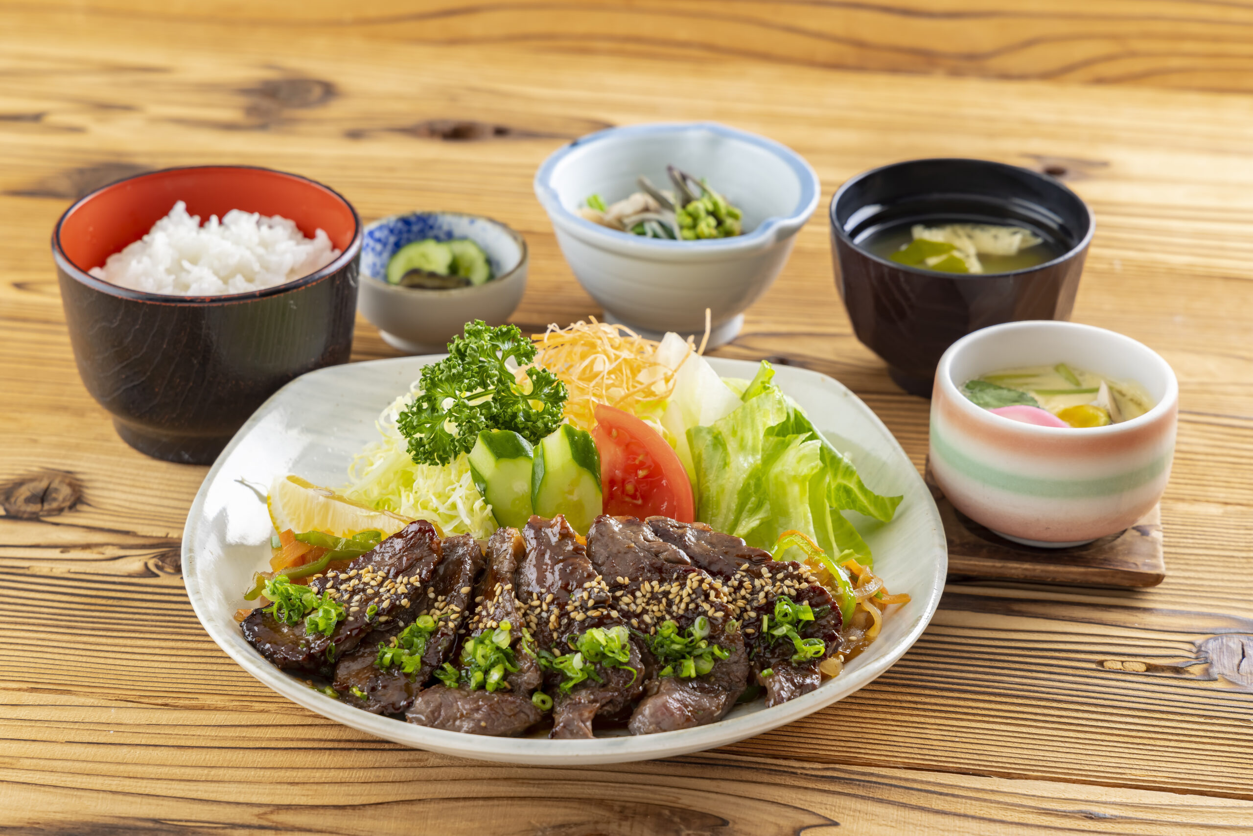 うましのの食事メニュー「牛ハラミスタミナ焼きランチ」の画像