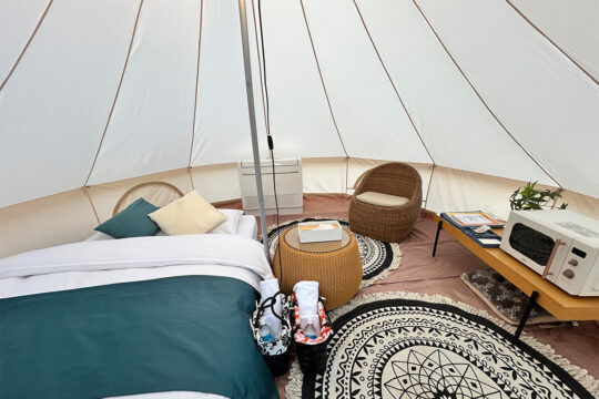 オーシャンテント（ダブルベッド）の内装